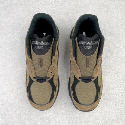 990 Brown Black