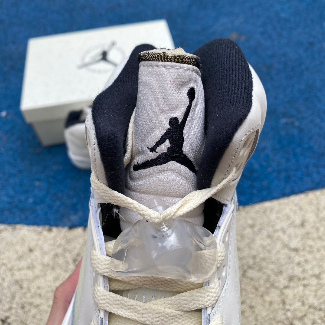 AJ 5 Sail