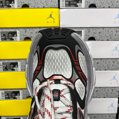 BLG 10XL White/Red/Black