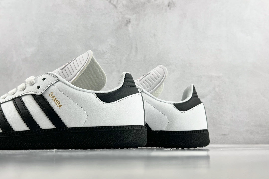 Samba Classic Black Sole