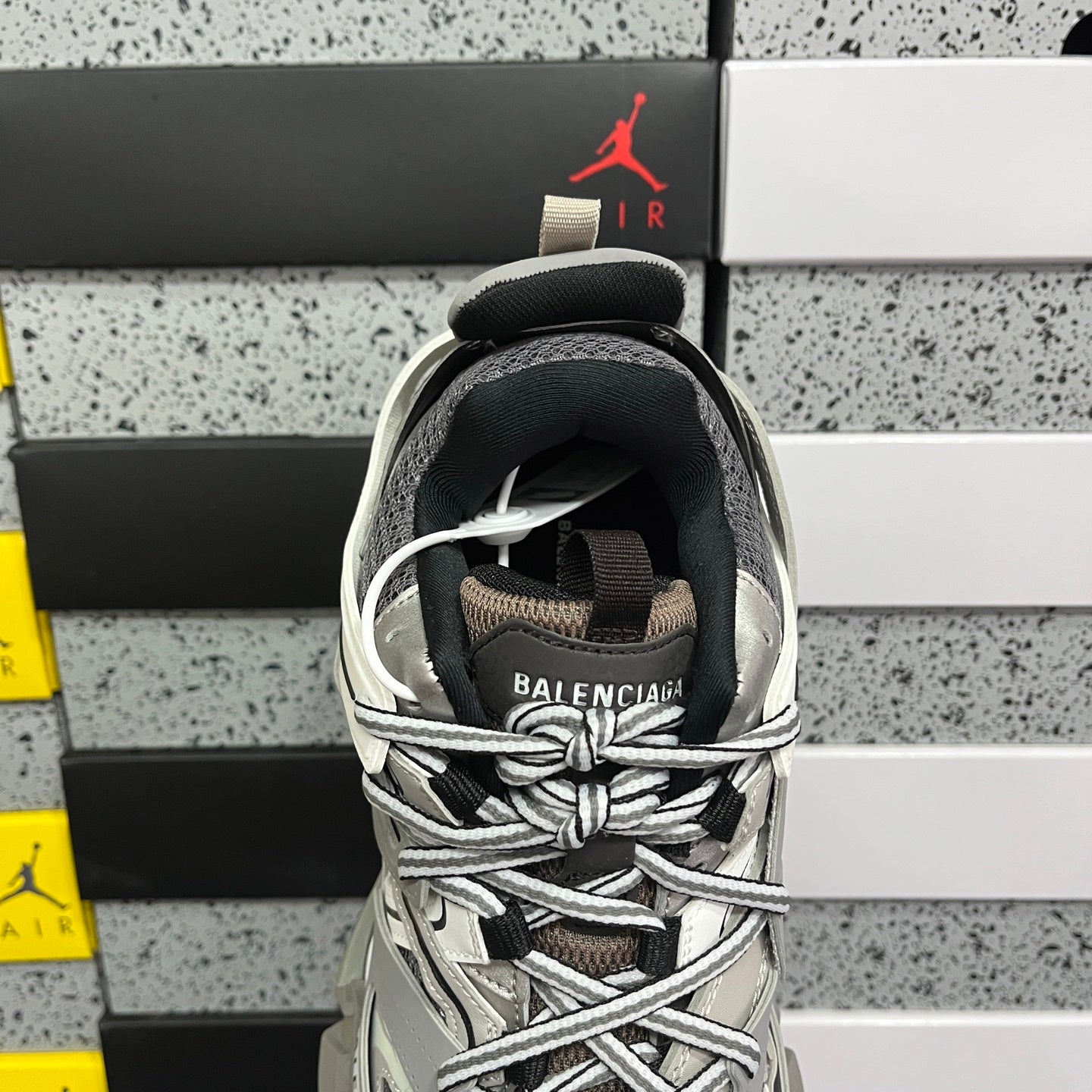 BLG Track Grey White