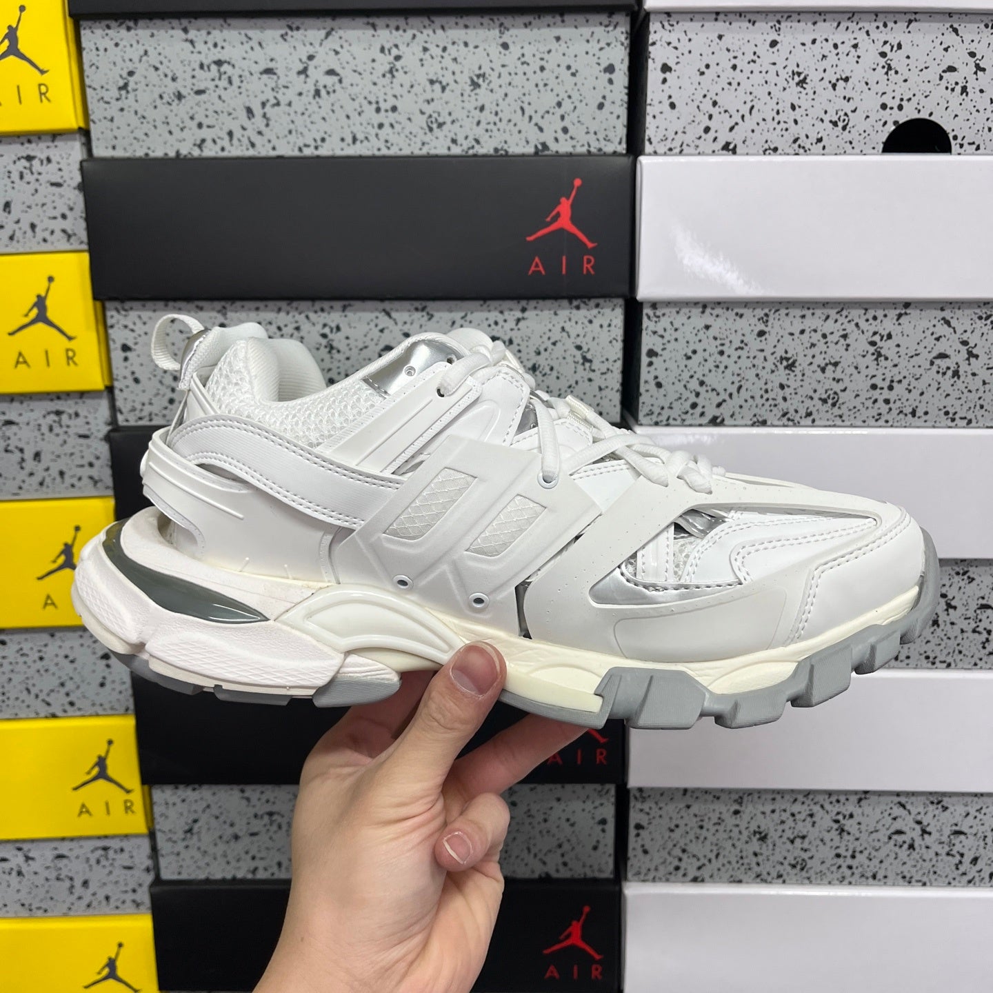 BLG Track White Grey