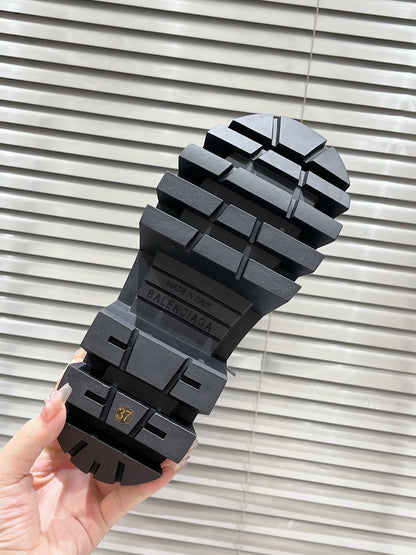 Bulldozer Boots All Black