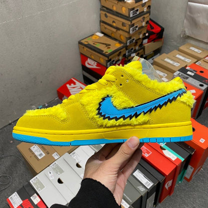 Dunk SB Grateful Dead Yellow Bear