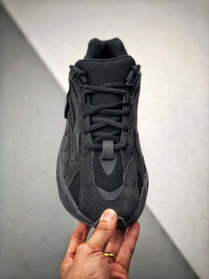700 V2 Vanta