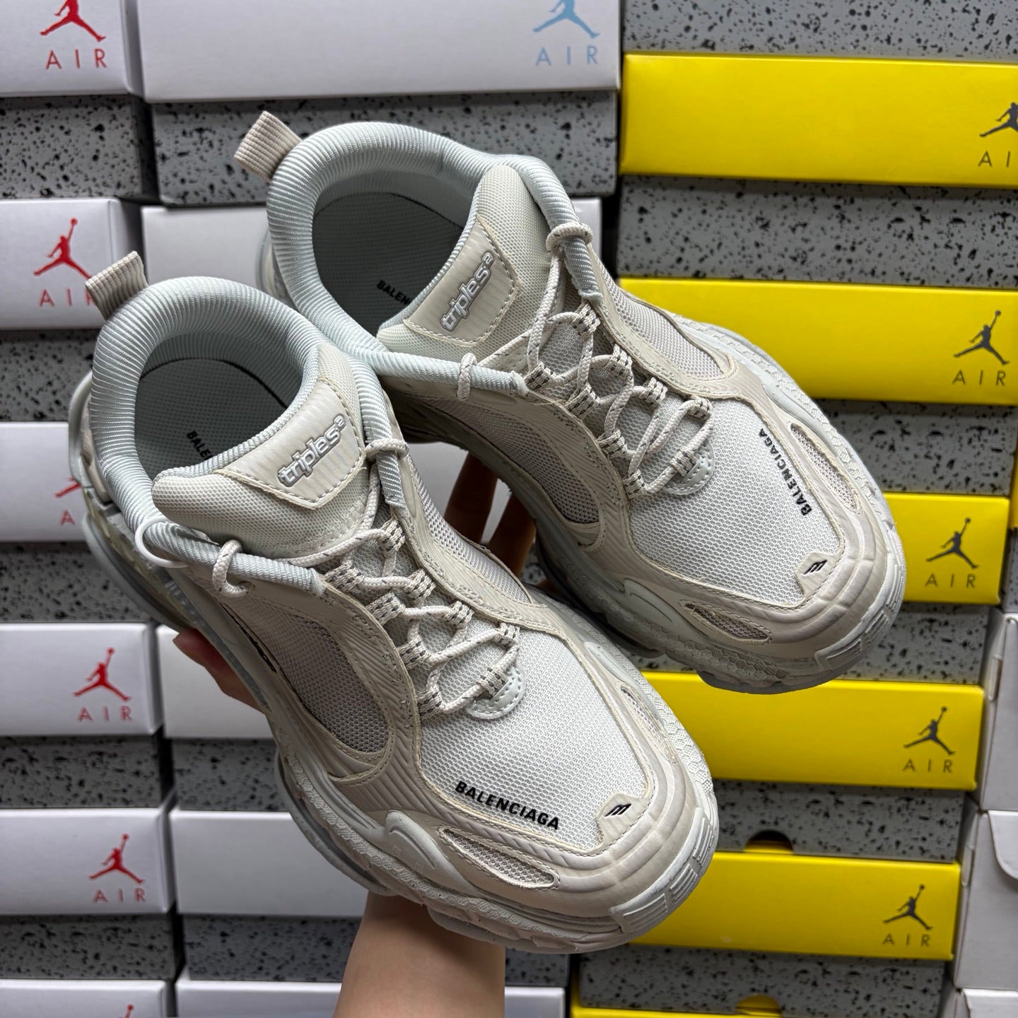 BLG Triple S.2 White/Beige