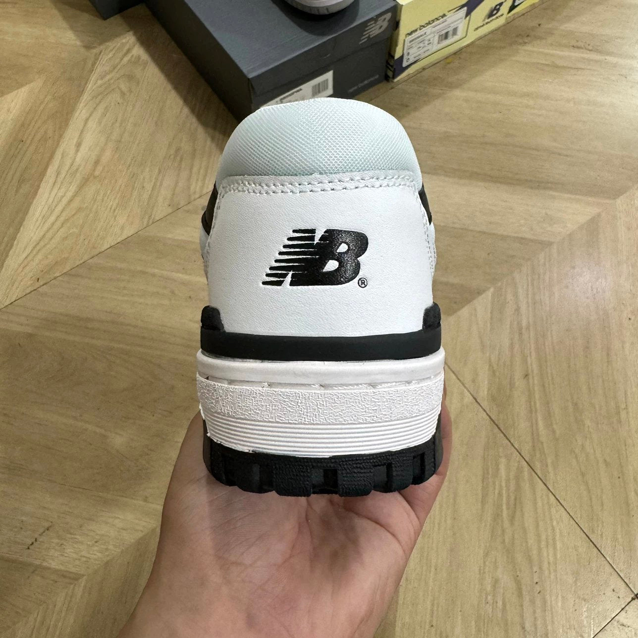 550 White and Black