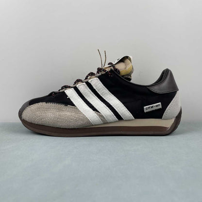 AD COUNTRY OG Black White Beige