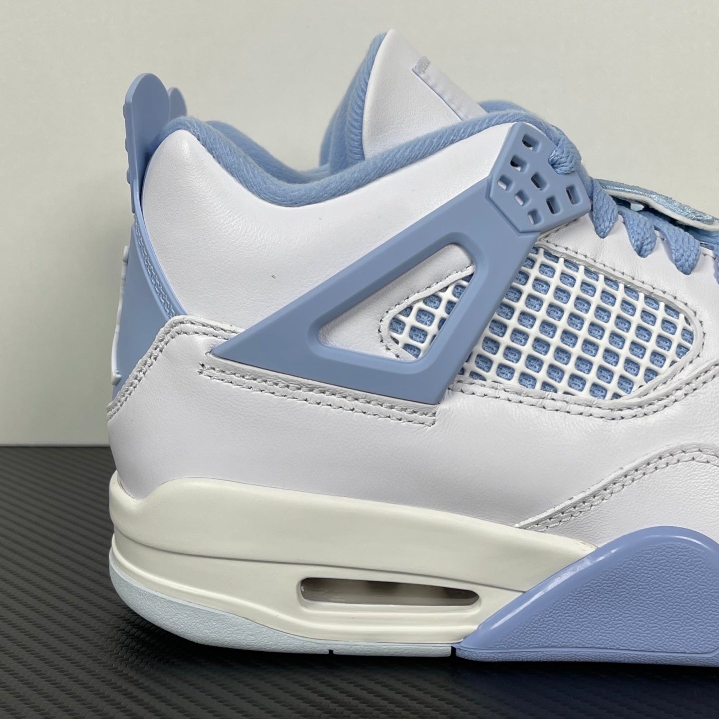 AJ4 Forget Me Not