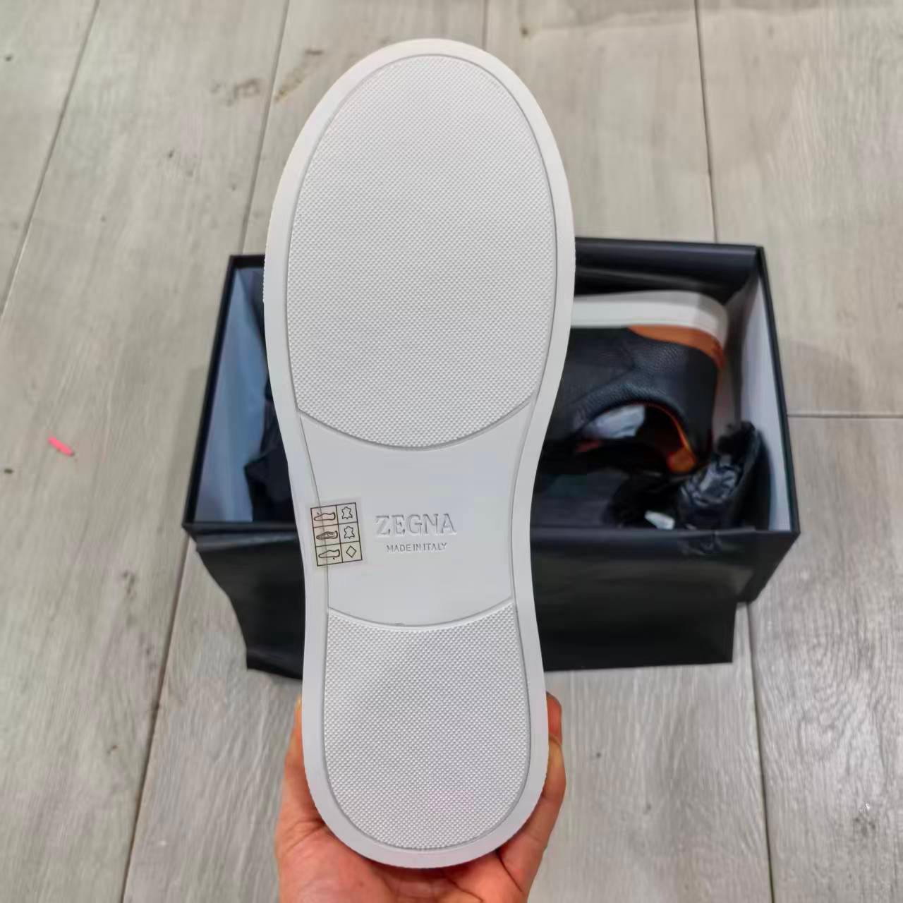 Zegna Preto e Bege