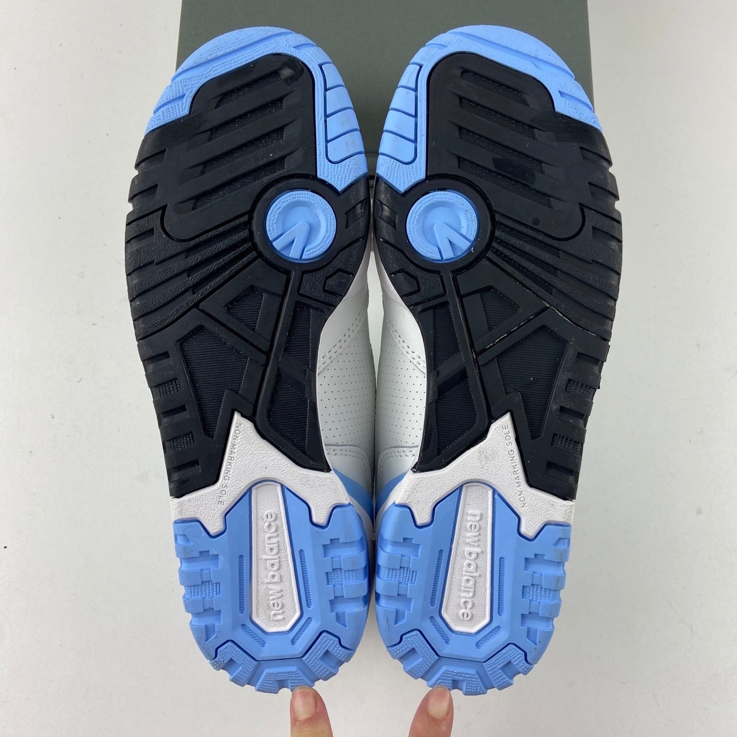 550 White and Blue