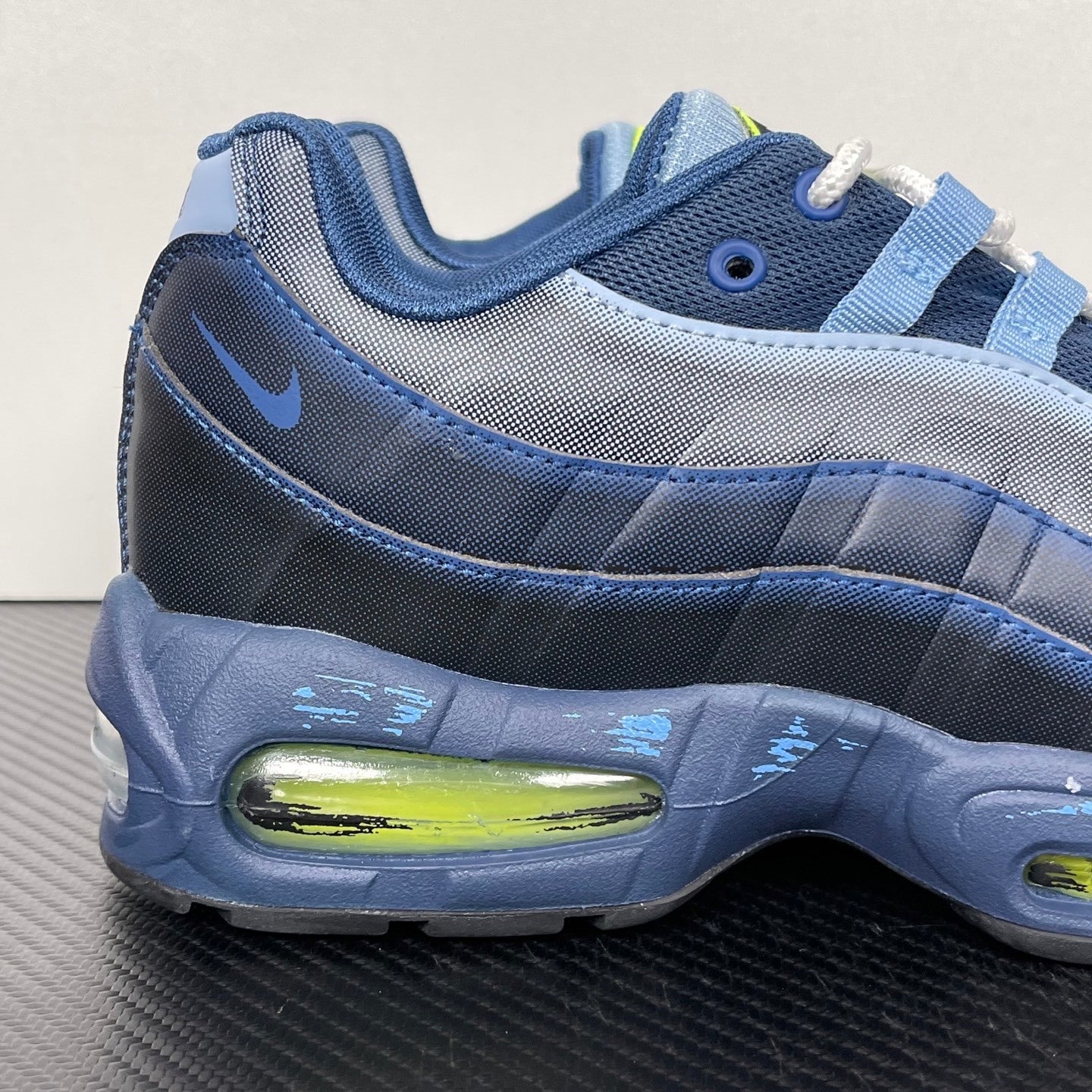 95 Yu-Gi-Oh! x Nike Air Muscle