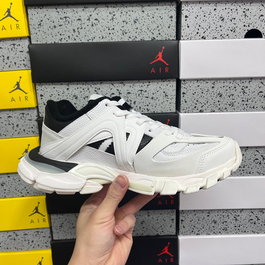 BLG Track x AD White Black