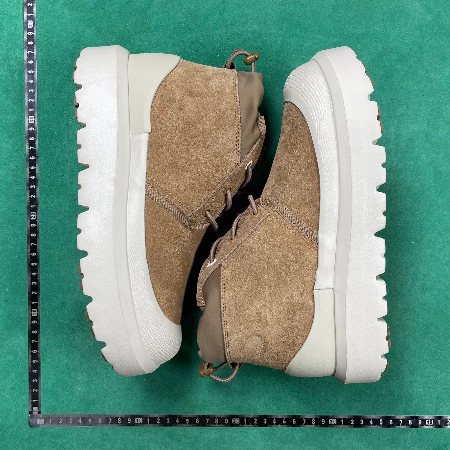 UGG UGG