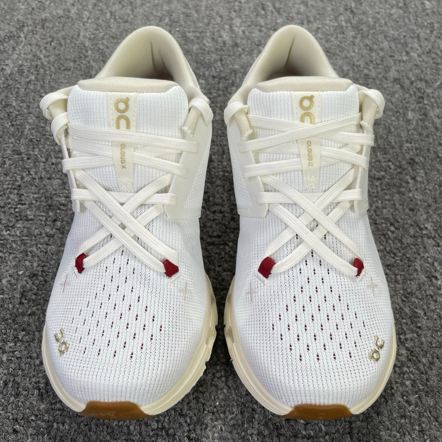Cloud X 4 White Dark Red
