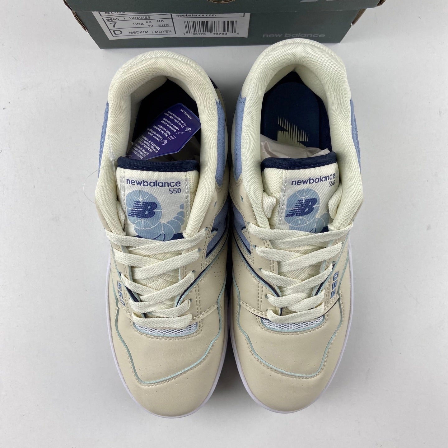 550 White Vintage Indigo