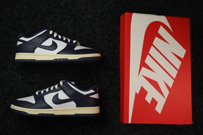 Dunk SP Midnight Navy and White