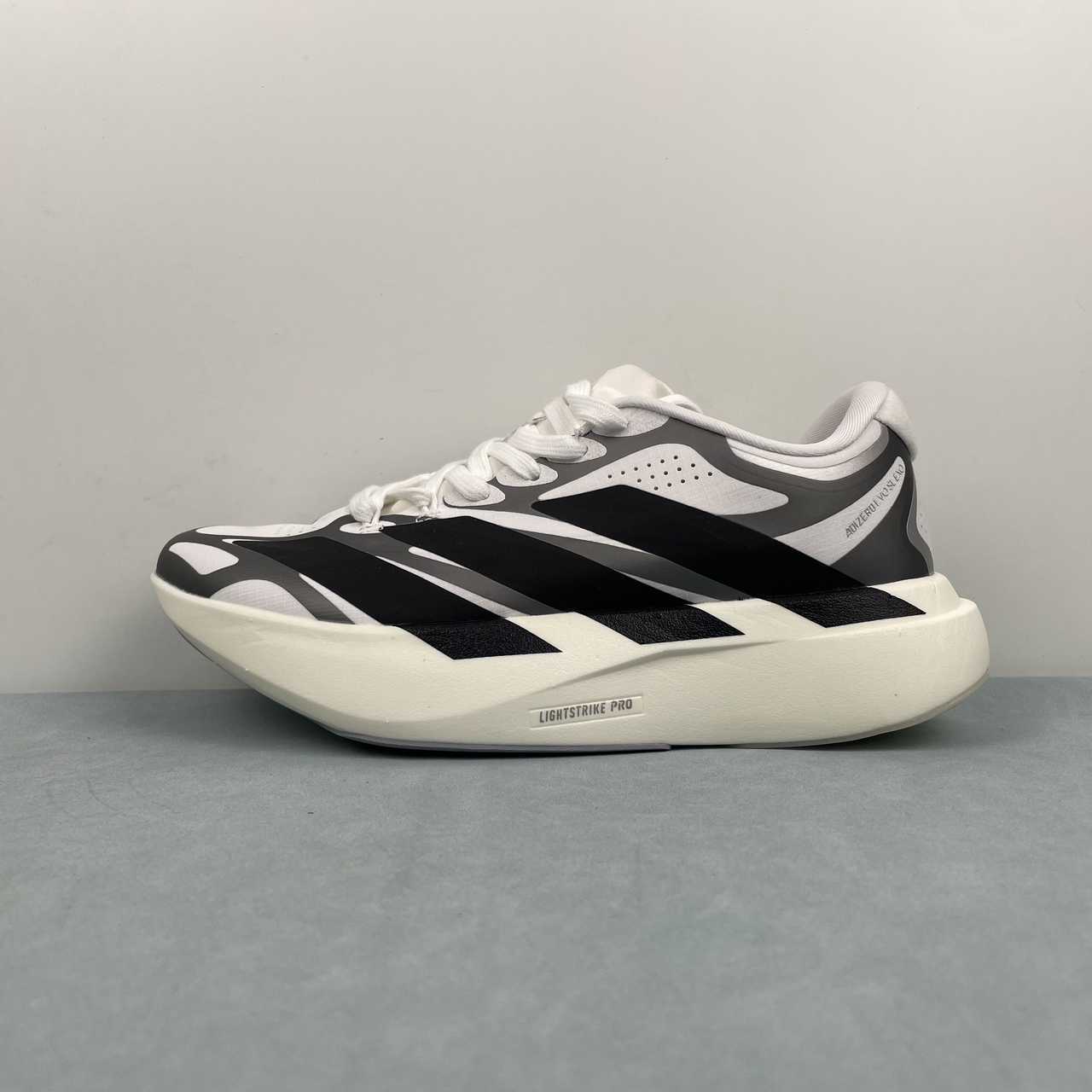 Evo SL White Black Iron