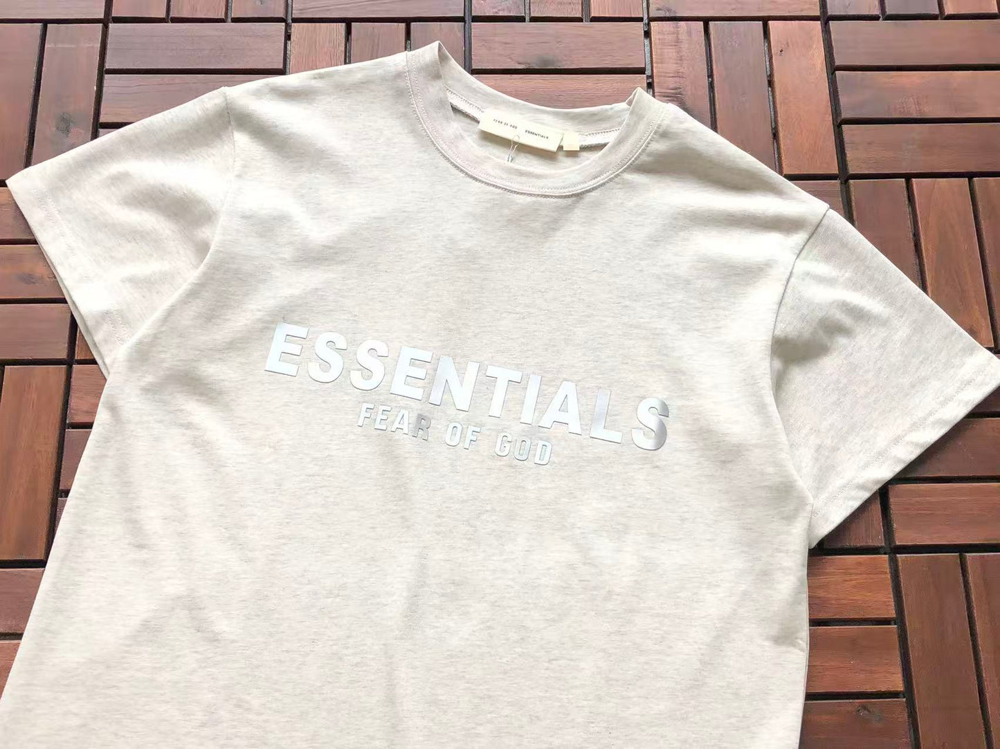 T-Shirts ESSENT