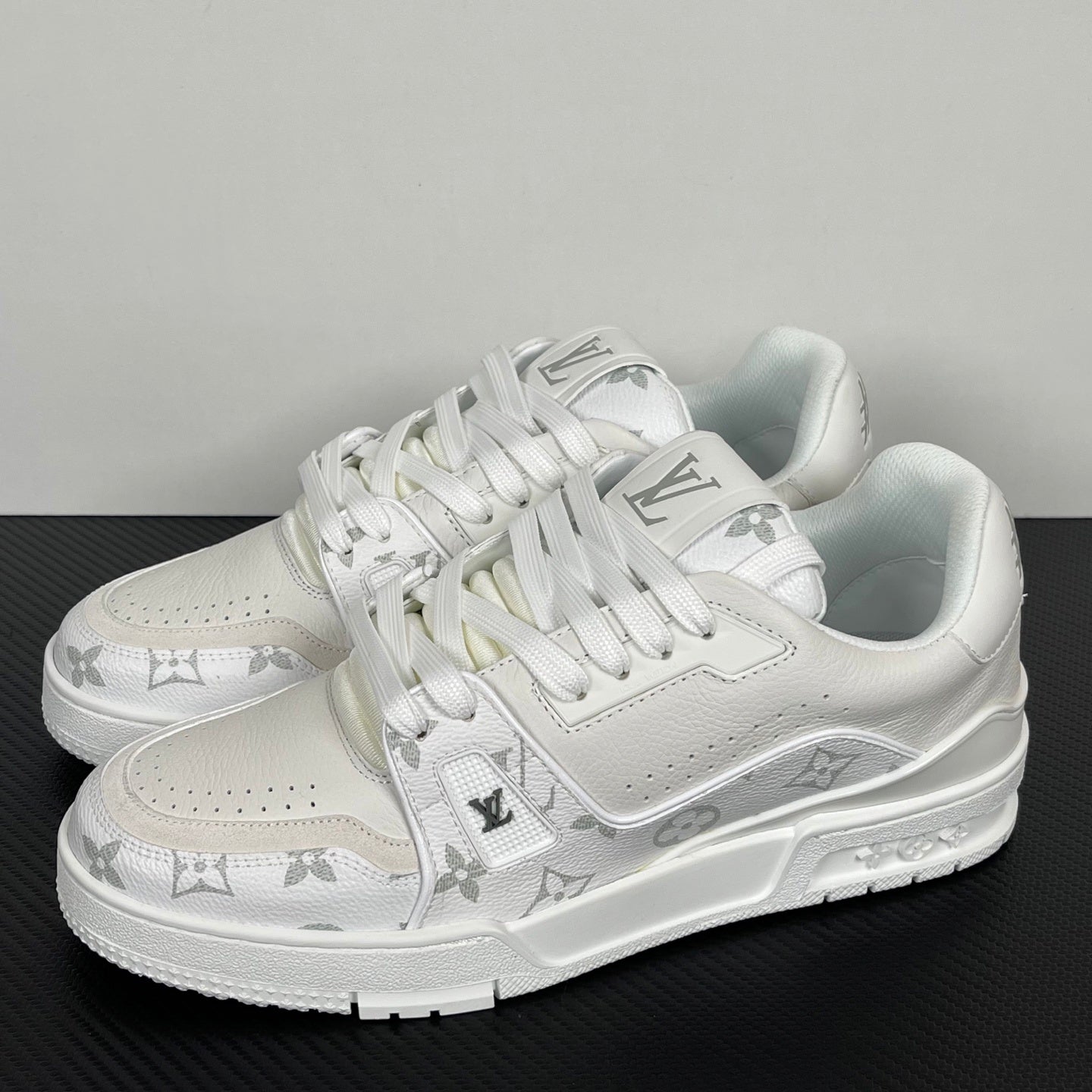 Trainer White