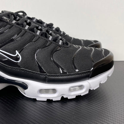 TN  Black White