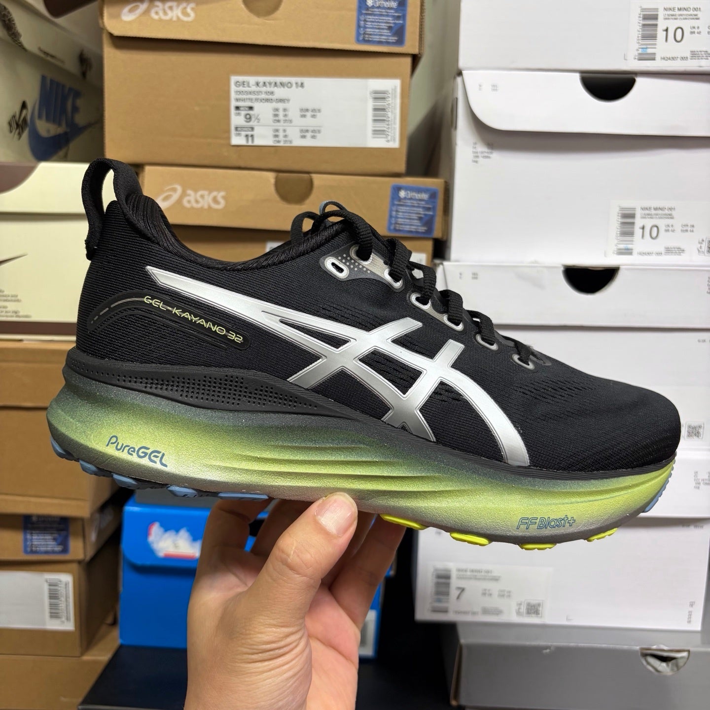 GEL-KAYANO 32 Luxe/Black