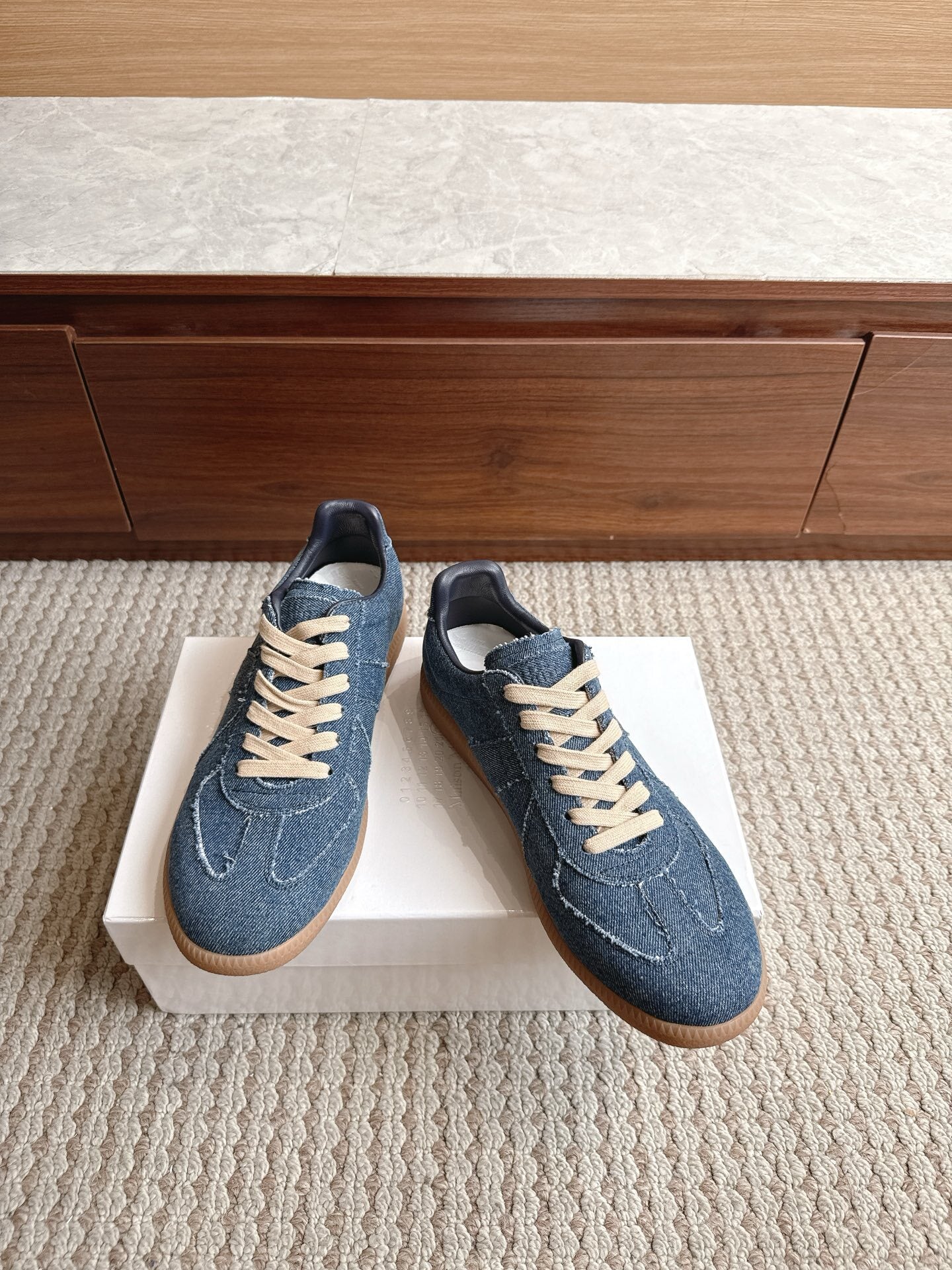 Maison Blue Jean