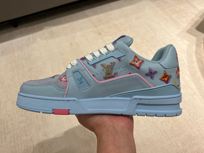 Trainer Blue