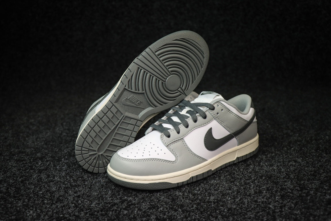 Dunk SP Light Smoke Grey