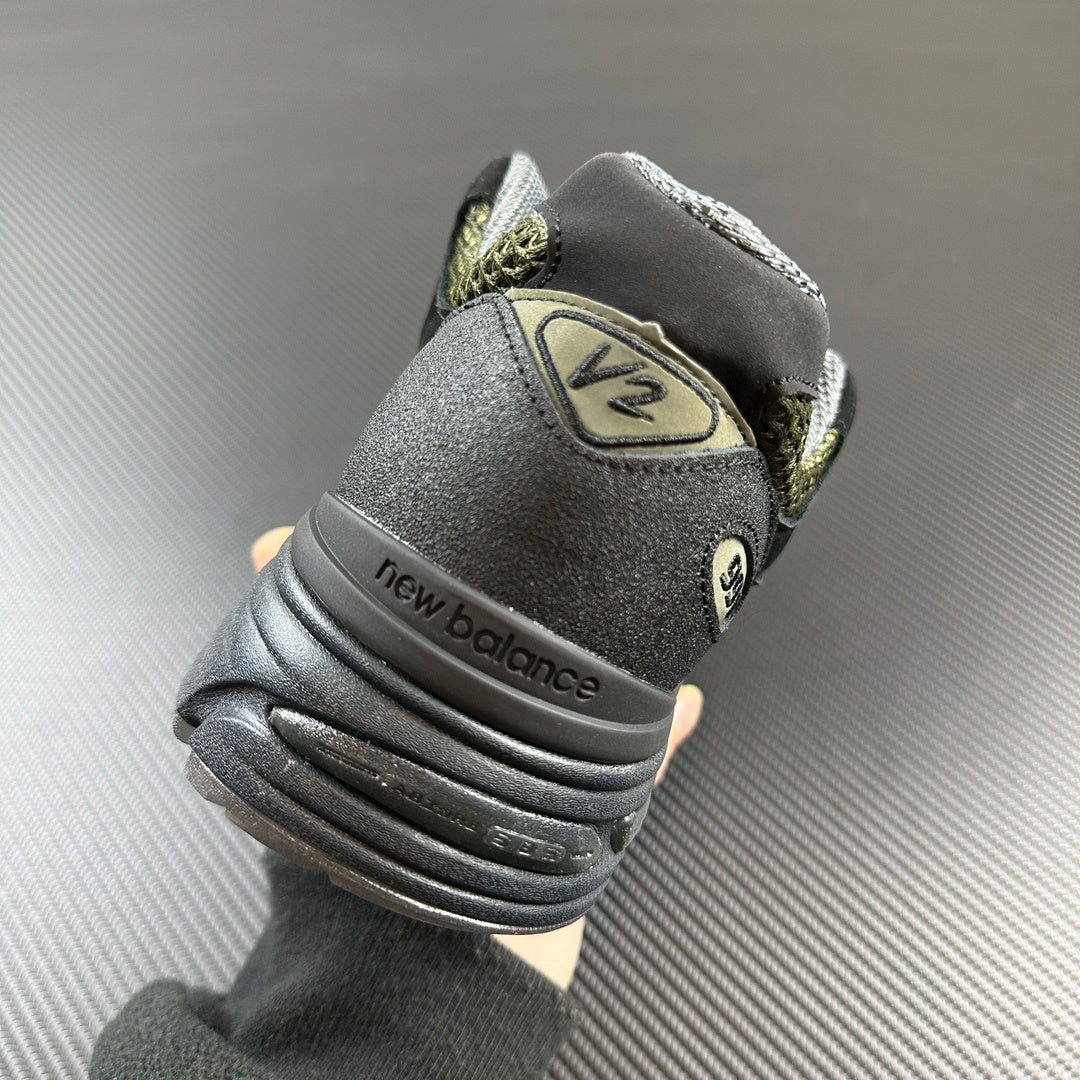 990 Black Olive