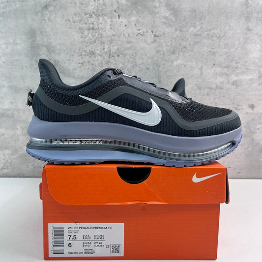Pegasus Premium Black