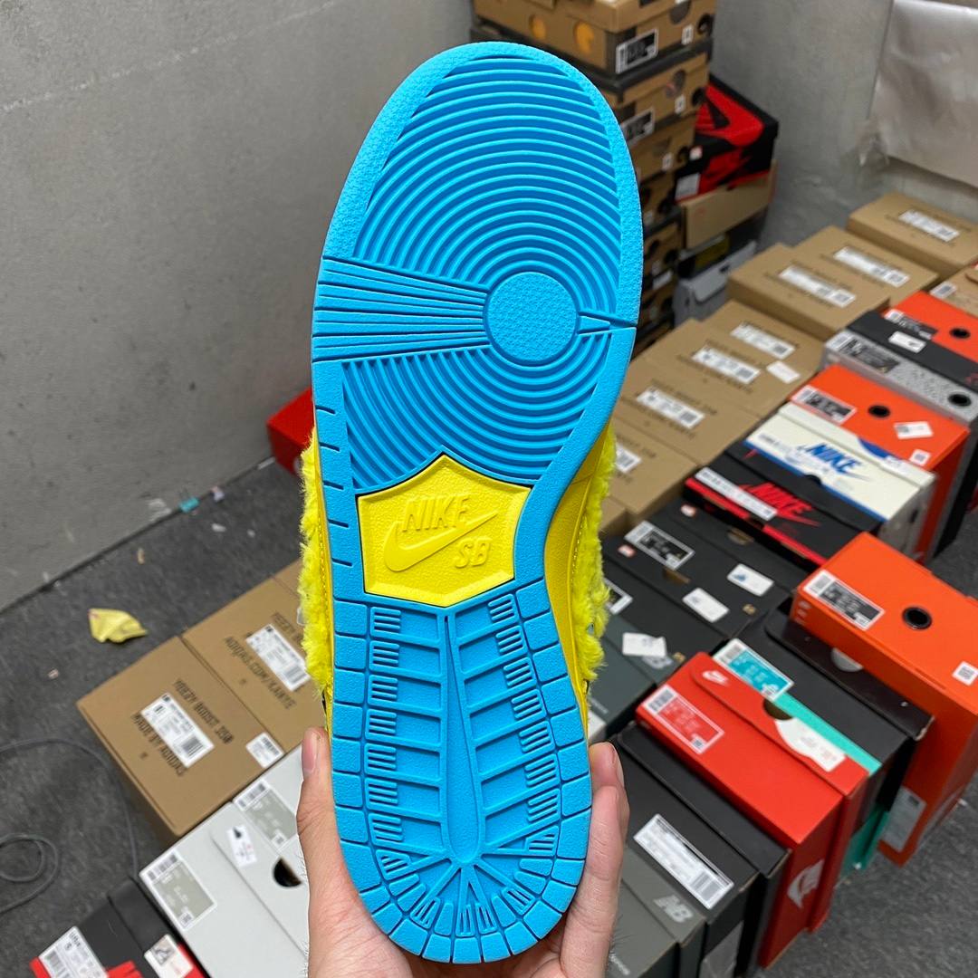 Dunk SB Grateful Dead Yellow Bear