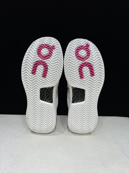 The Roger Pro 2 White Pink