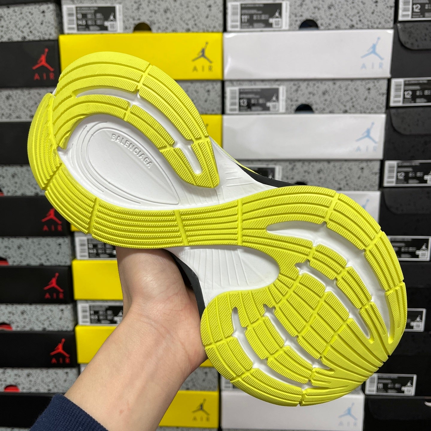 BLG Circuit Yellow White