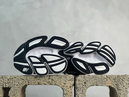 2000 White and Black