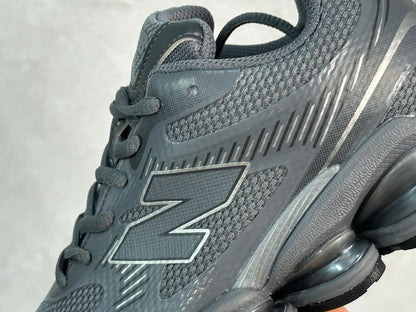 2000 Black