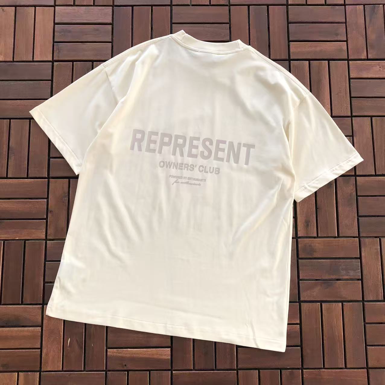 T-Shirt Repr Essential