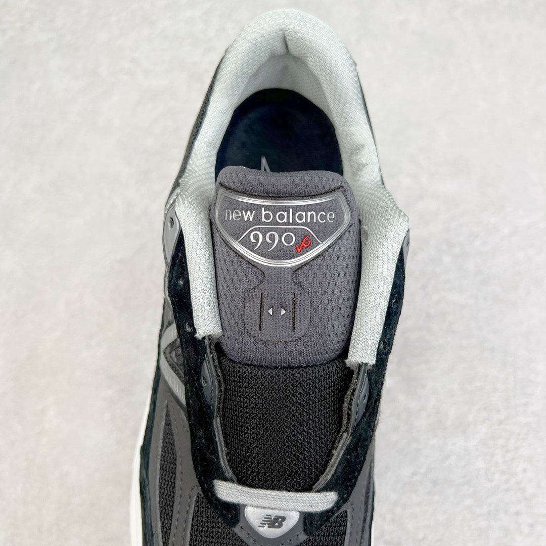 990 Black Grey