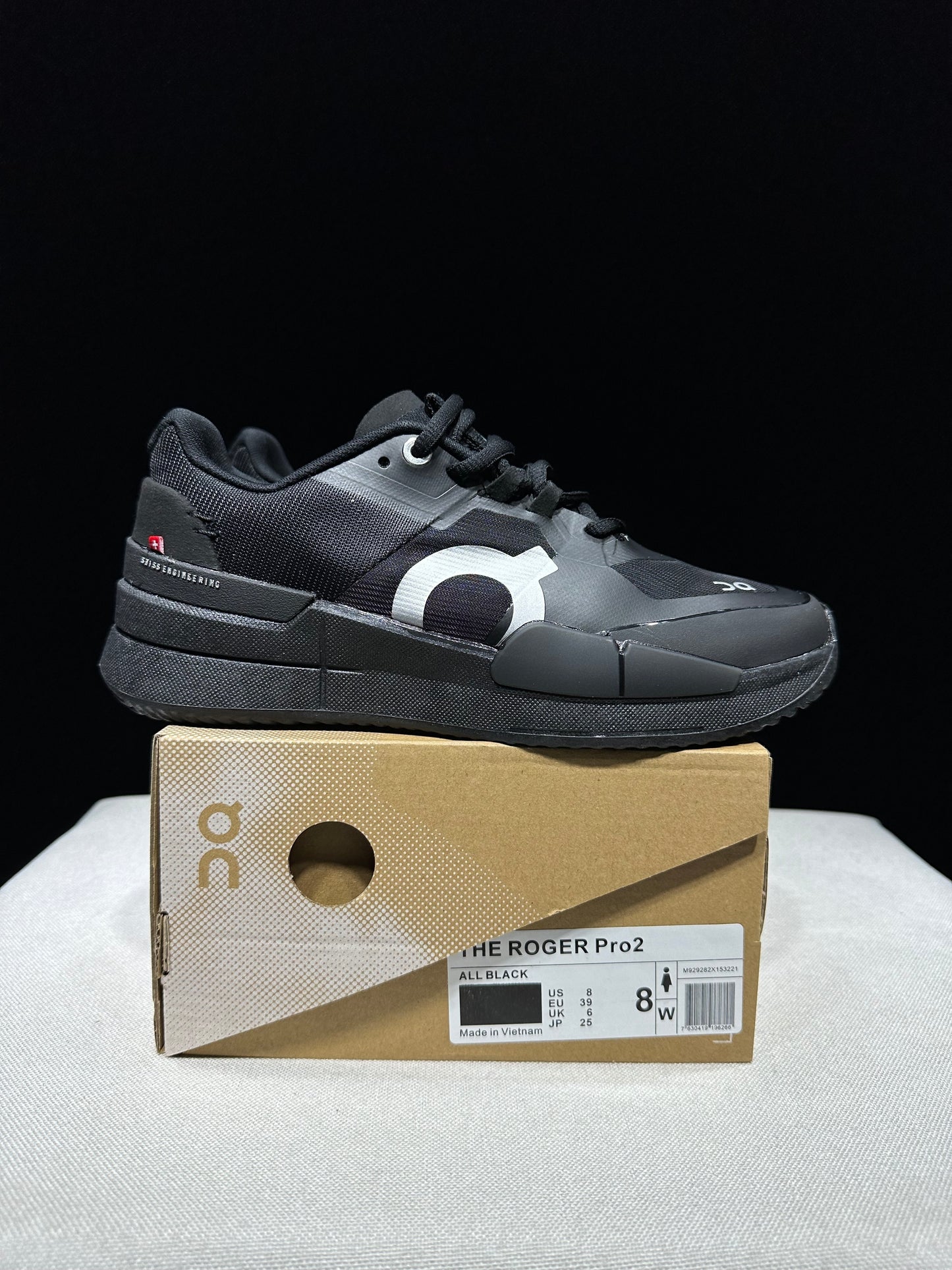 The Roger Pro 2 All Black