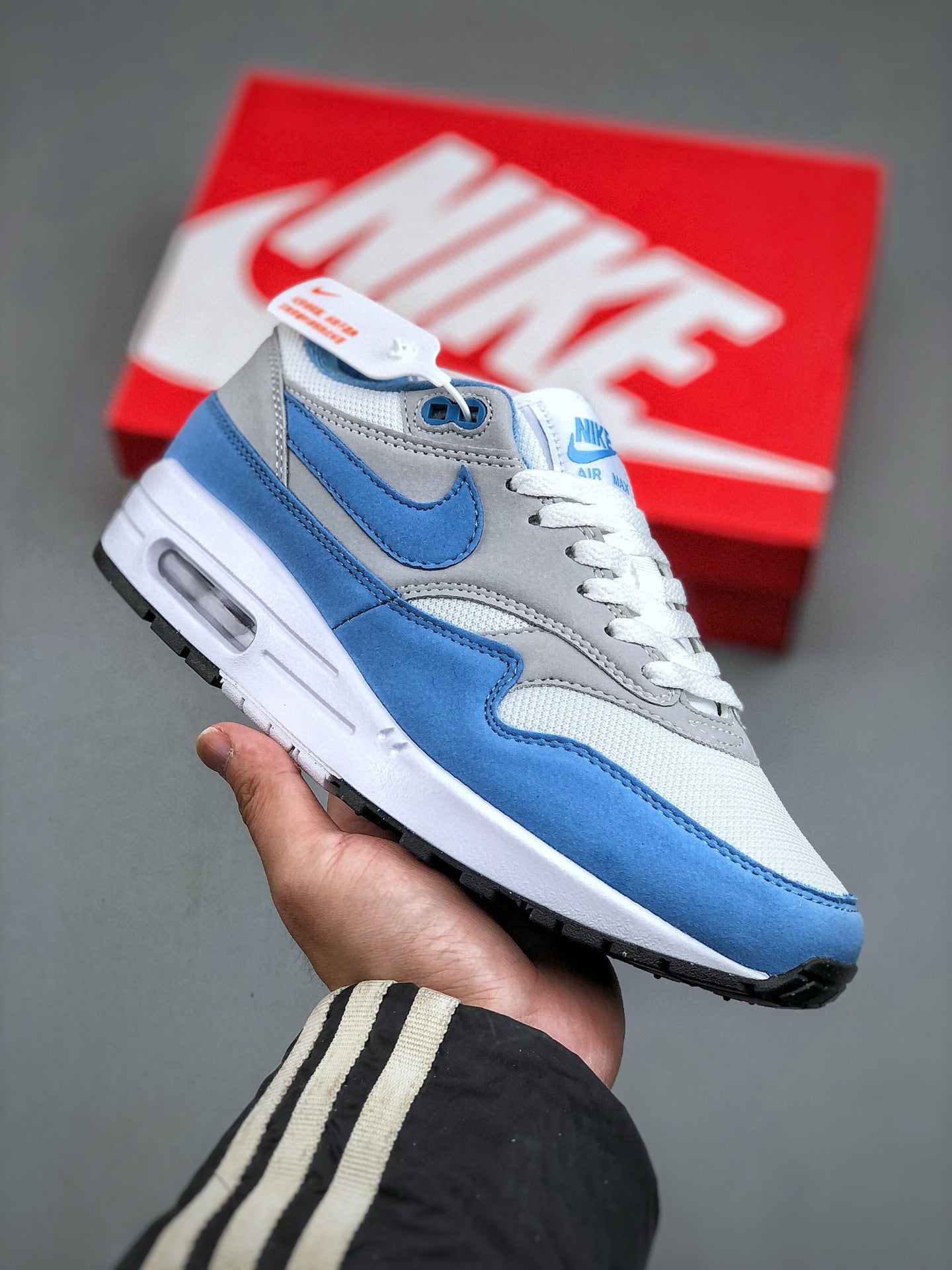 Air Max 1 University Blue