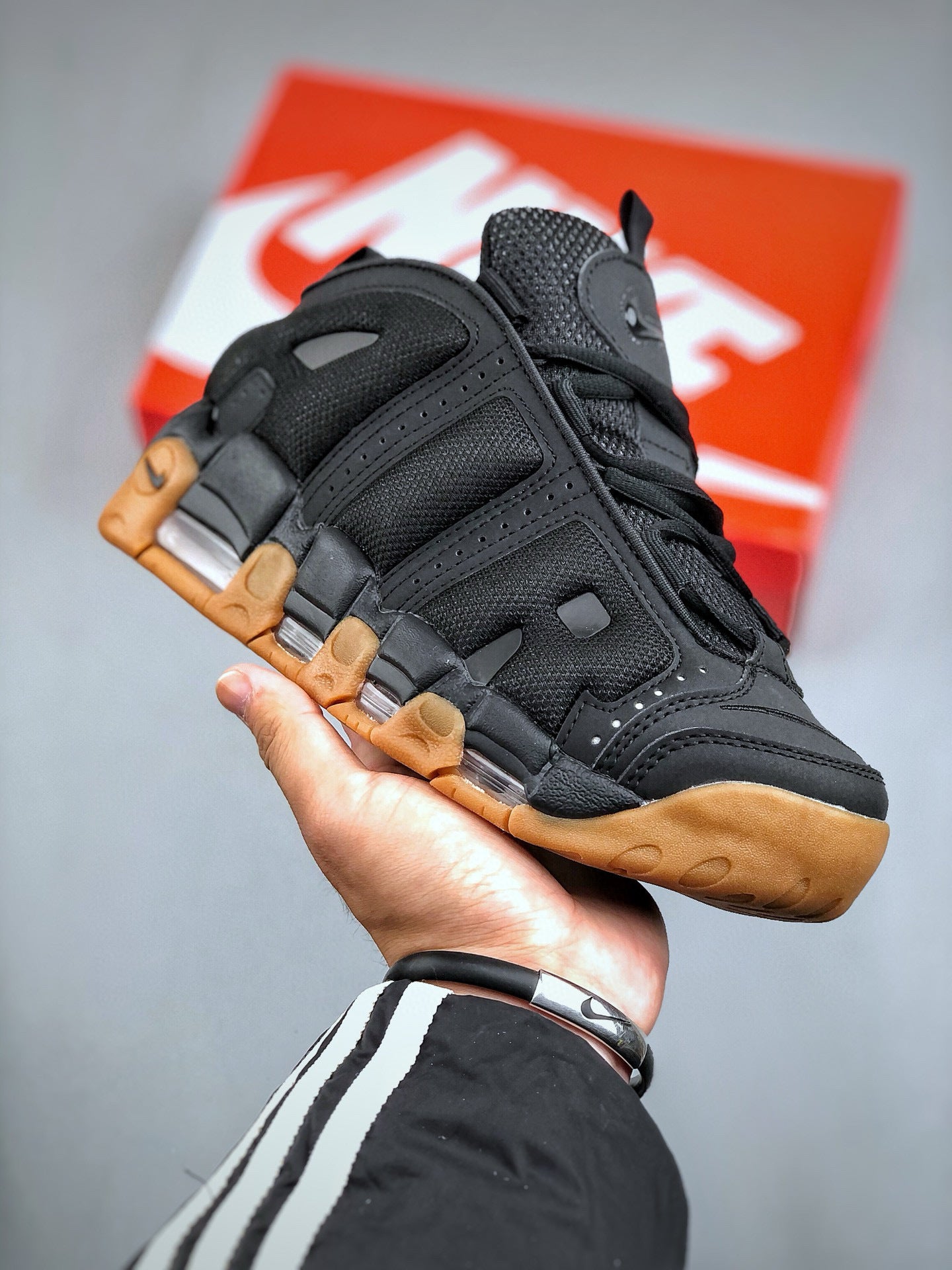 Uptempo Litle Black