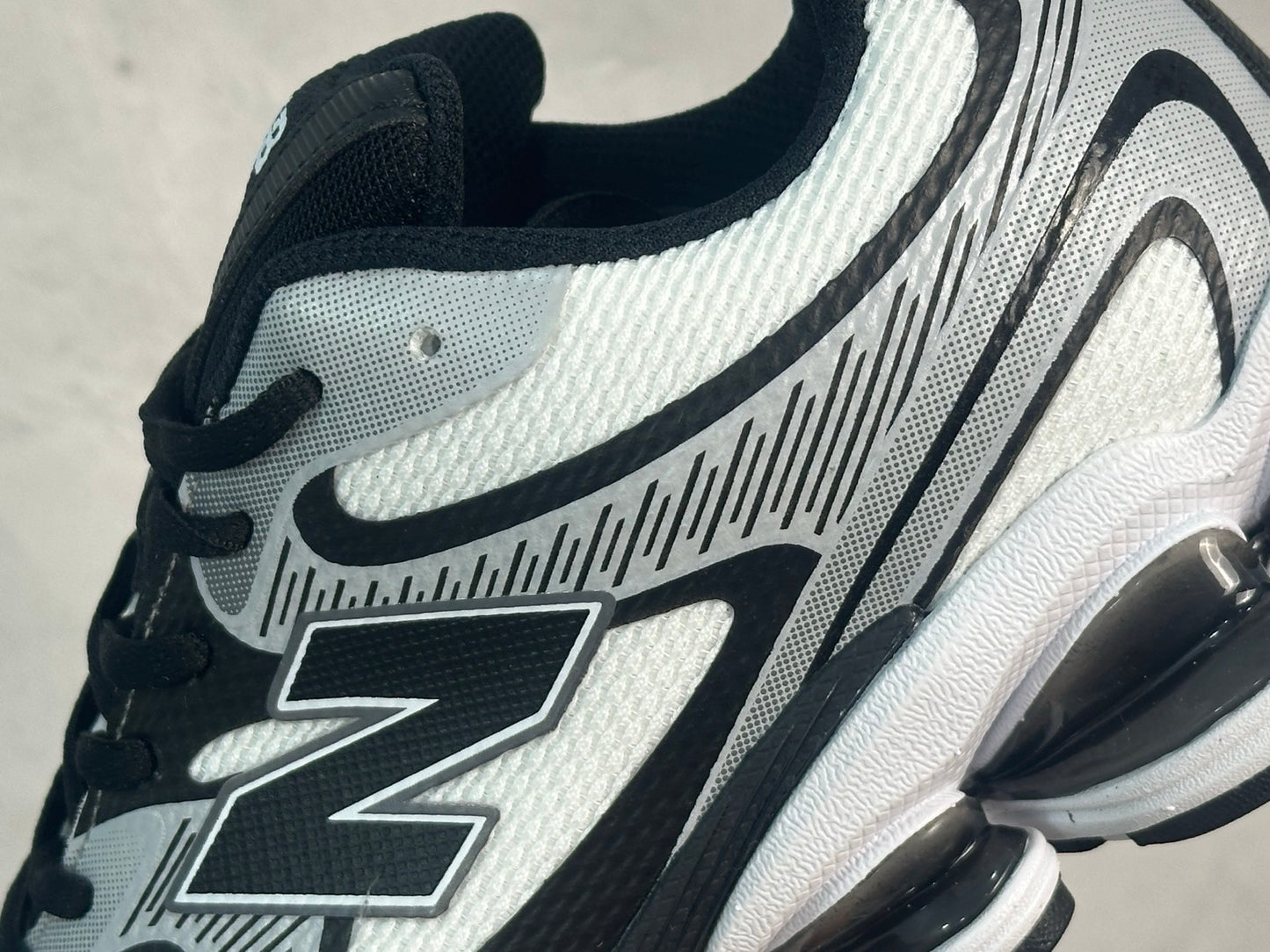 2000 White and Black