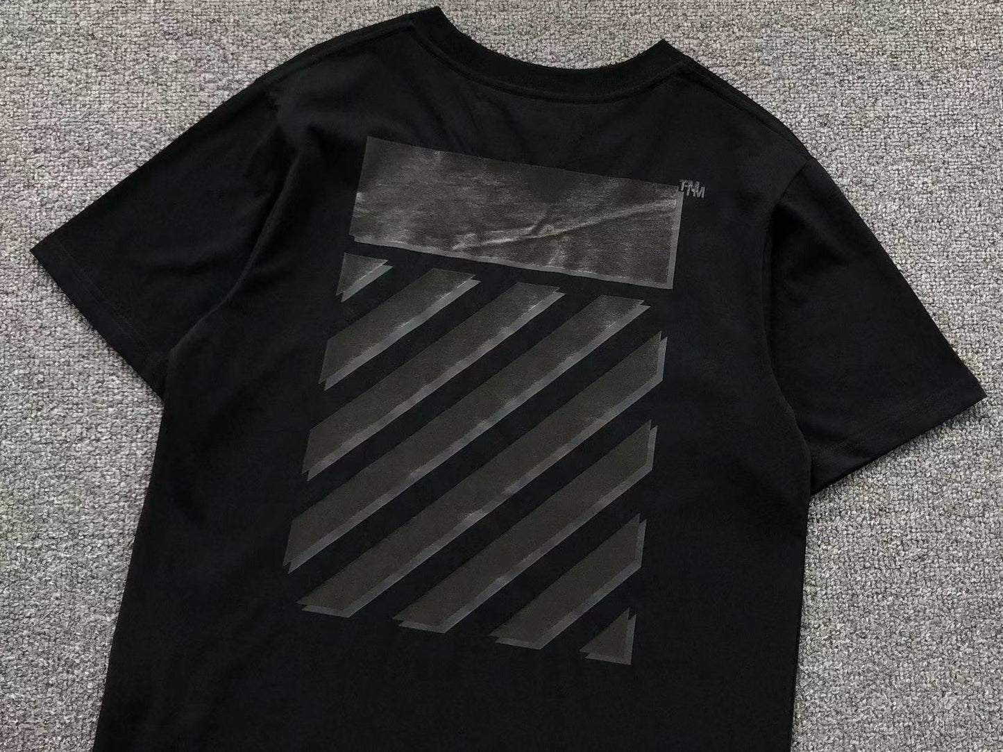 T-shirt Off