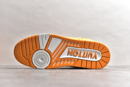 Trainer White and Orange