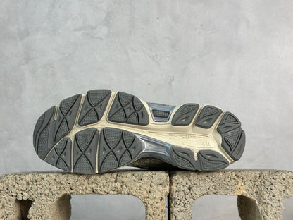Gel-Cumulus Cream/Clay Grey