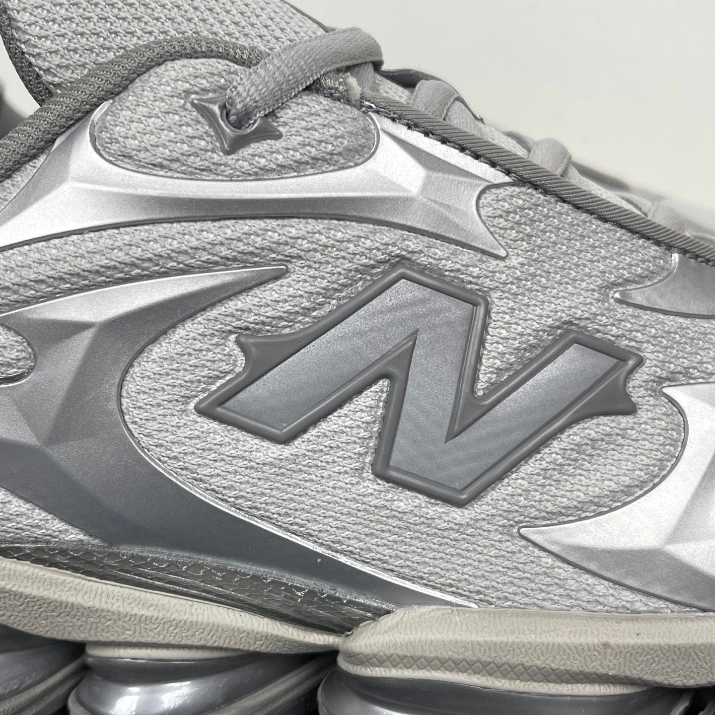 2000 ABZORB Grey