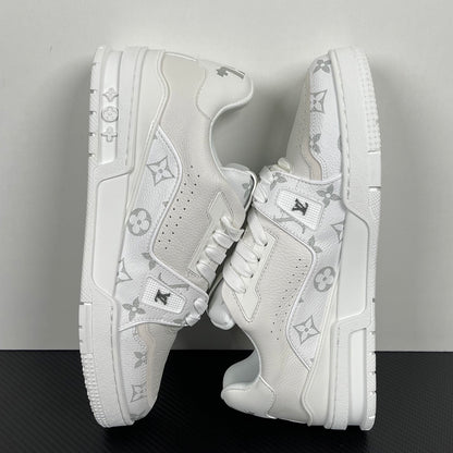 Trainer White