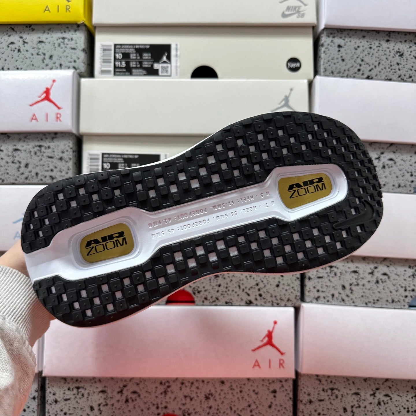 Vomero Premium Black/White