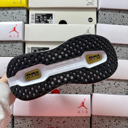 Vomero Premium Black/White
