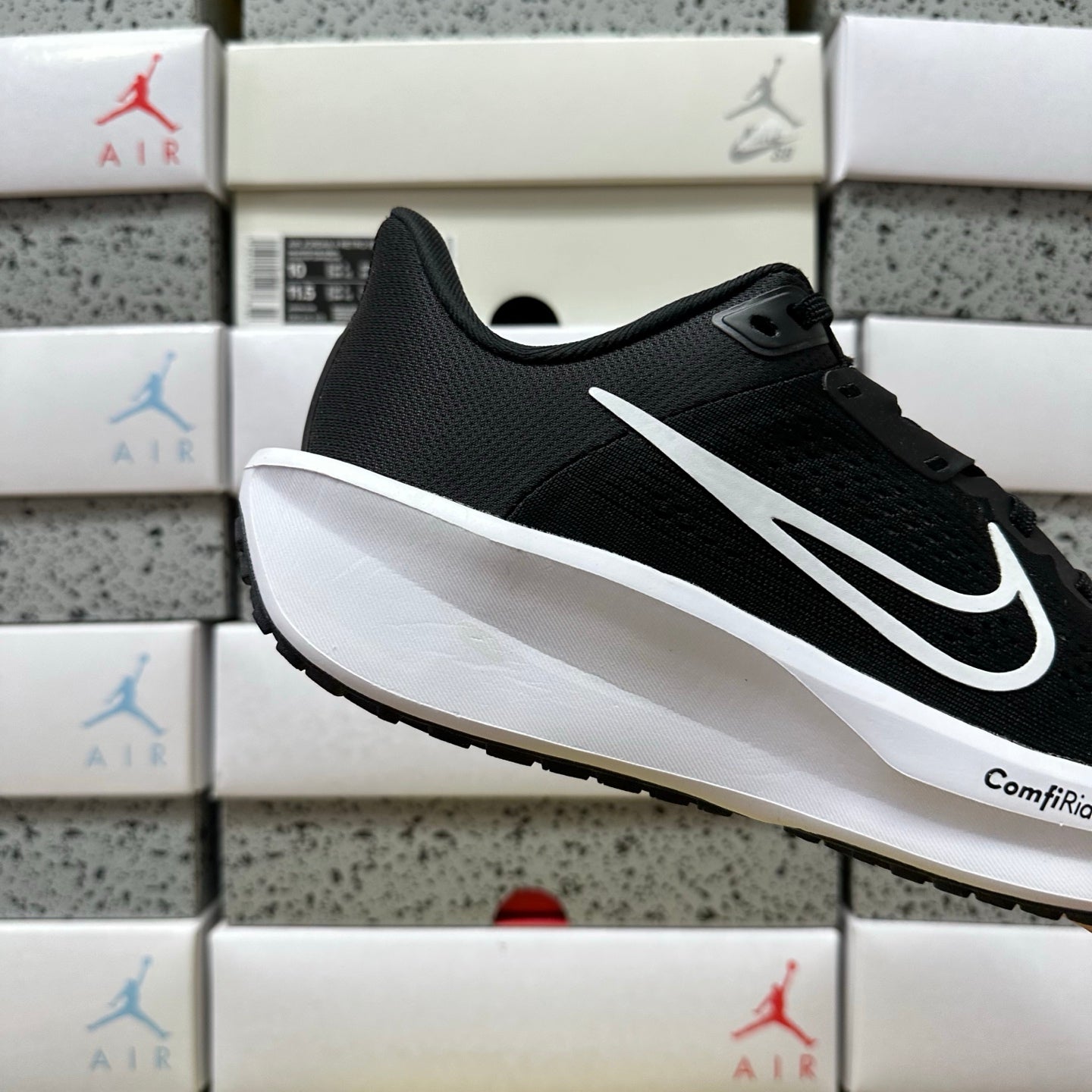 Quest 6 Black/Black